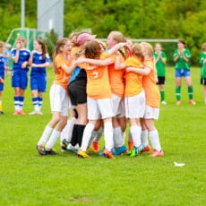 Internationale fodboldturneringer for juniorpiger, heppende piger