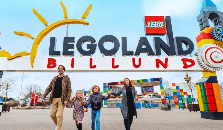 Kombiner en holdtur til Legoland med en fodboldturnering for unge
