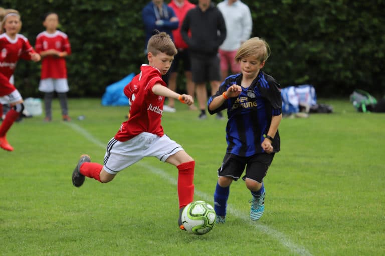 Jeugd voetbaltoernooi F-jeugd, duel