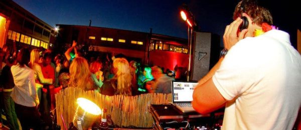Your-beach-party-5 exemplaar