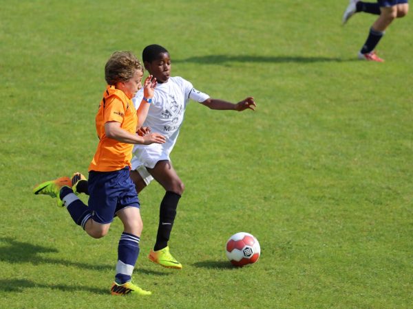 Torneo internacional de fútbol en Alemania - duelo