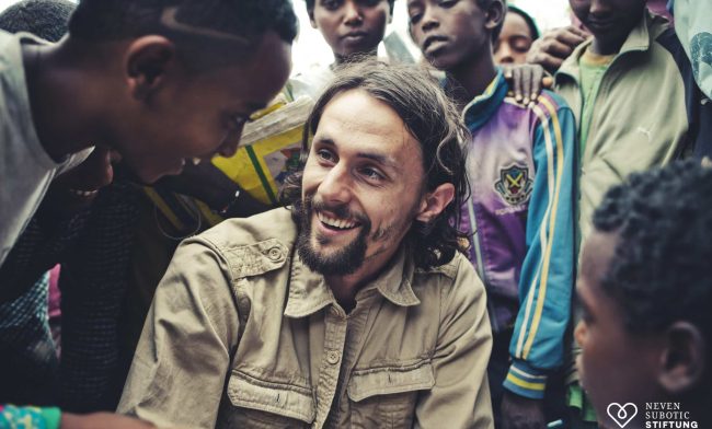 Ballfreunde x Neven Subotic Foundation for vand i Afrika