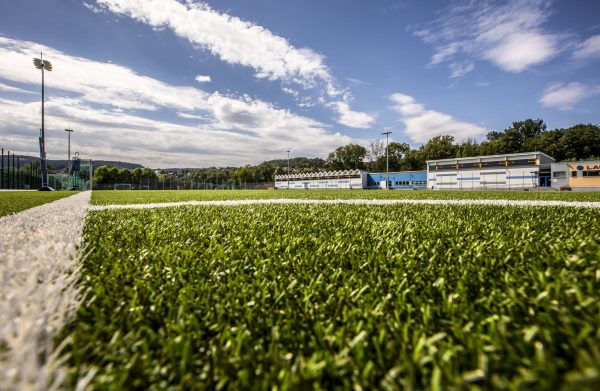 Lieu du tournoi_Jena_Impression_nouveau_terrain_artificiel