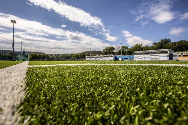 Lieu du tournoi_Jena_Impression_nouveau_terrain_artificiel