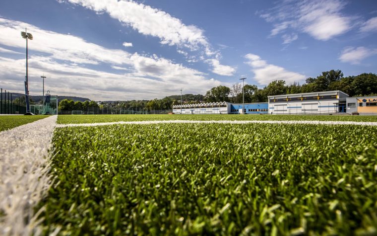 Lieu du tournoi_Jena_Impression_nouveau_terrain_artificiel