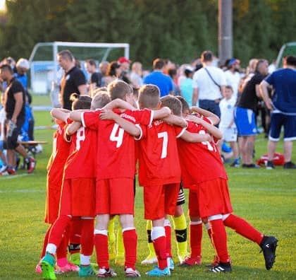 Tournois de football pour les jeunes (pour les jeunes)